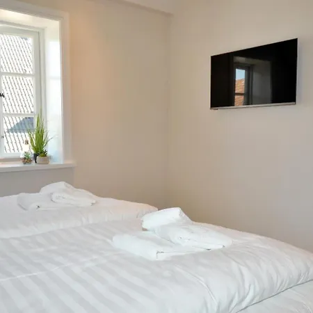 Dom wakacyjny Doppelhaushaelfte Hus 2020