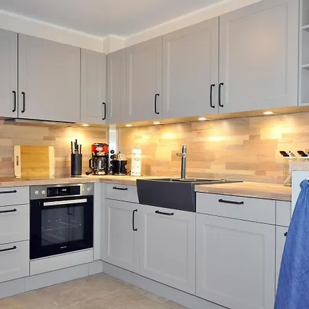 Dom wakacyjny Doppelhaushaelfte Hus 2020 *