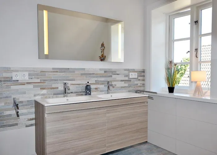 Vakantiehuis Doppelhaushaelfte Hus 2020 *